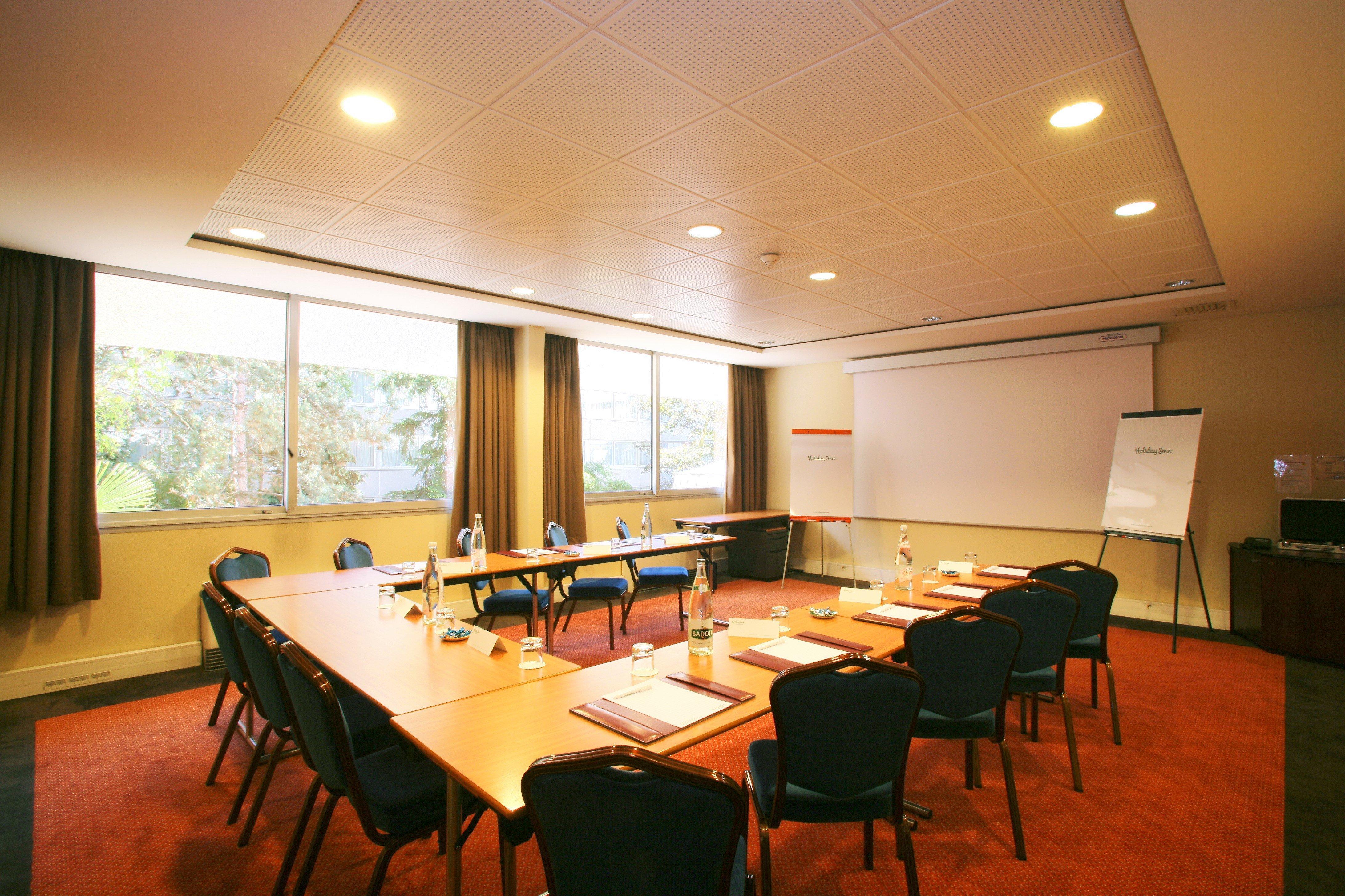 Doubletree By Hilton Paris Bougival Ξενοδοχείο Εξωτερικό φωτογραφία
