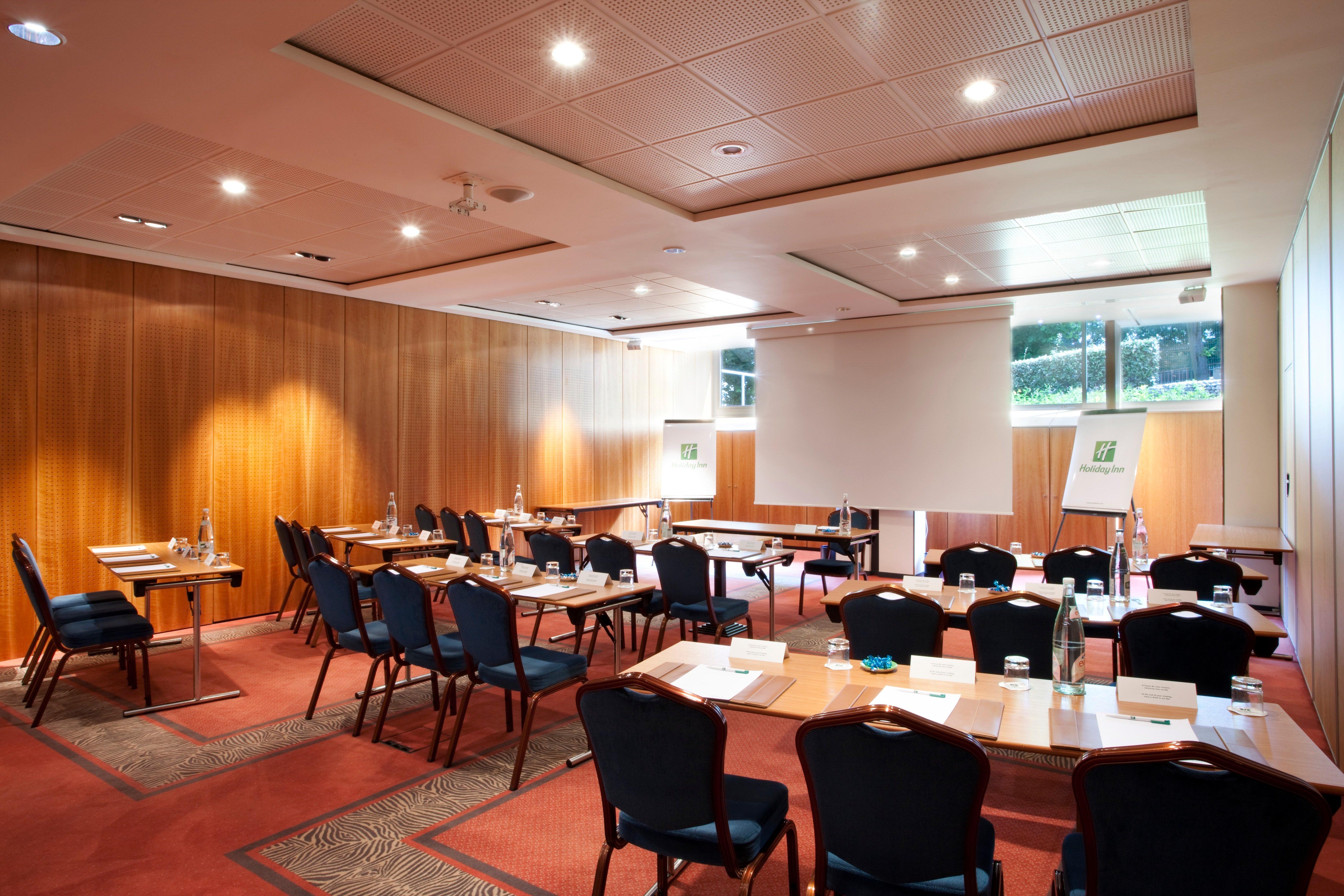 Doubletree By Hilton Paris Bougival Ξενοδοχείο Εξωτερικό φωτογραφία