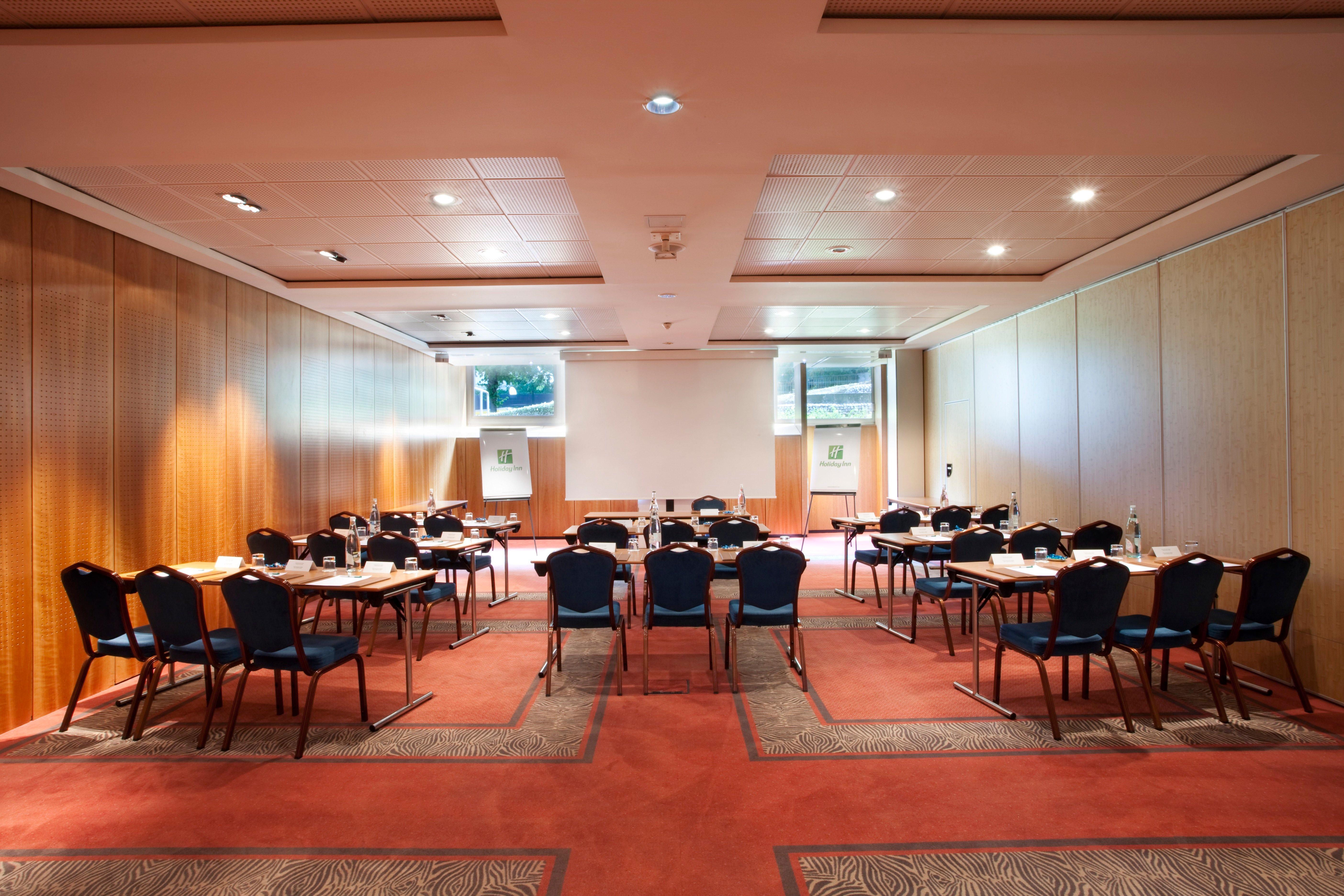 Doubletree By Hilton Paris Bougival Ξενοδοχείο Εξωτερικό φωτογραφία