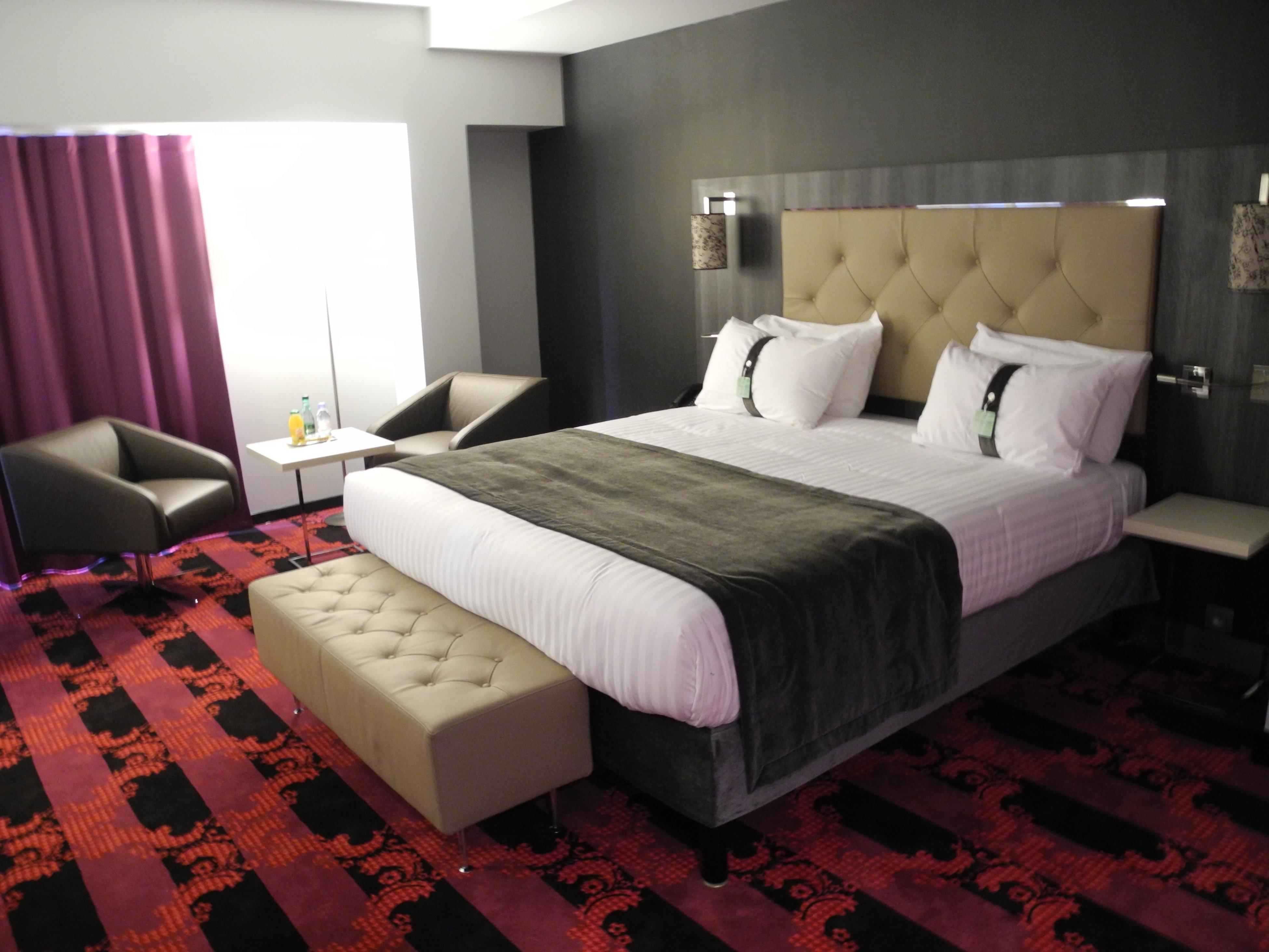 Doubletree By Hilton Paris Bougival Ξενοδοχείο Εξωτερικό φωτογραφία