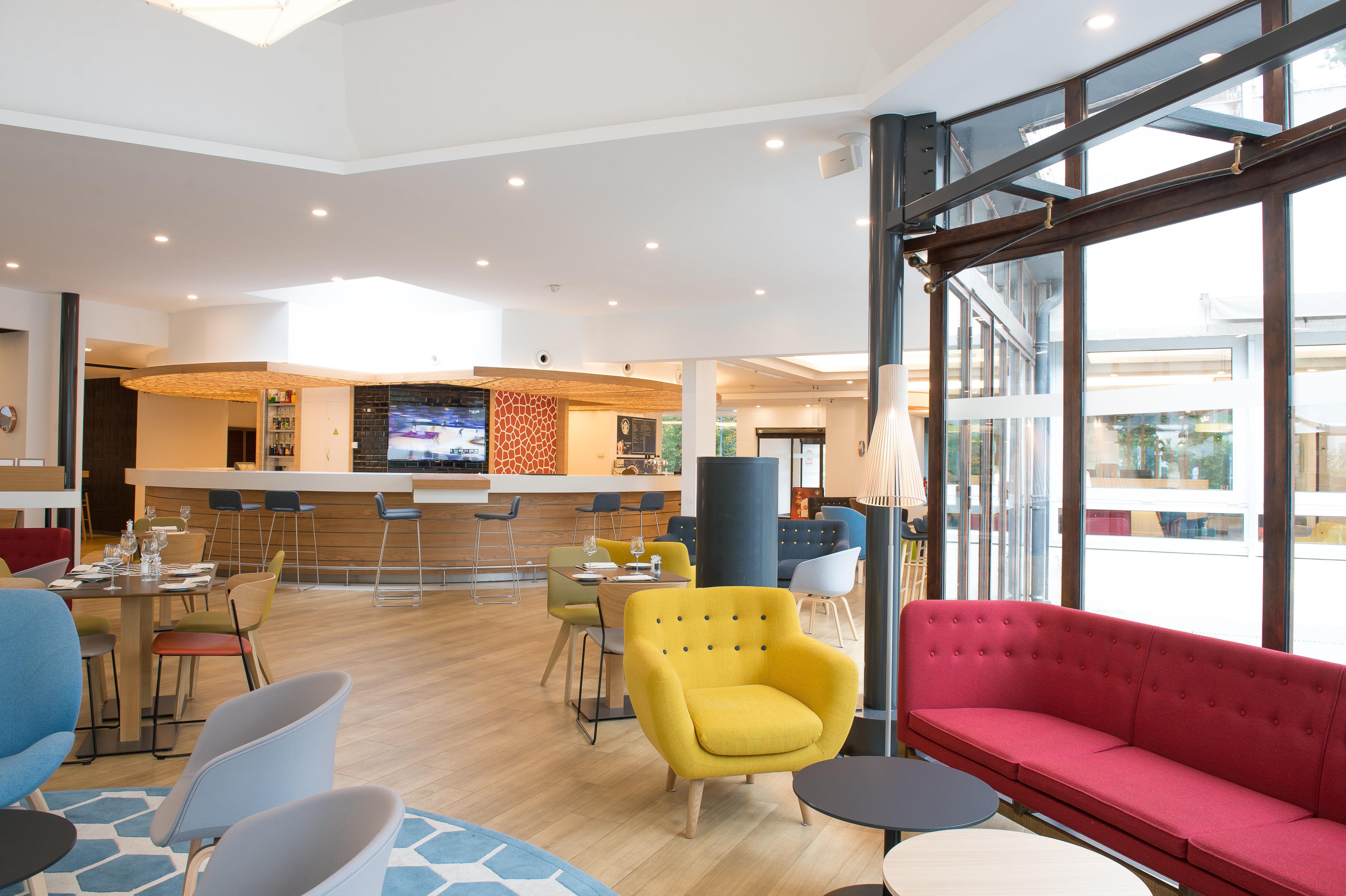 Doubletree By Hilton Paris Bougival Ξενοδοχείο Εξωτερικό φωτογραφία