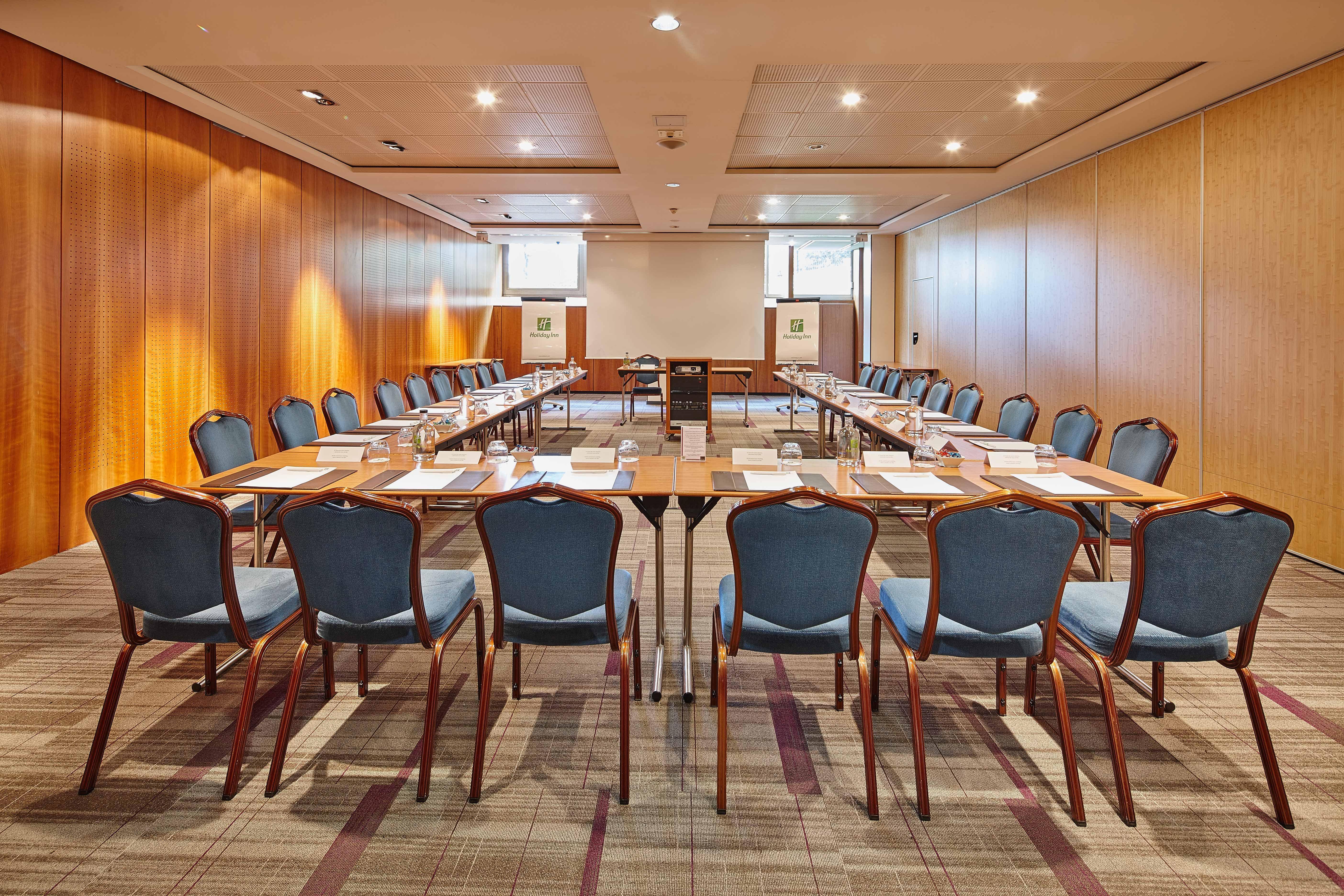 Doubletree By Hilton Paris Bougival Ξενοδοχείο Εξωτερικό φωτογραφία