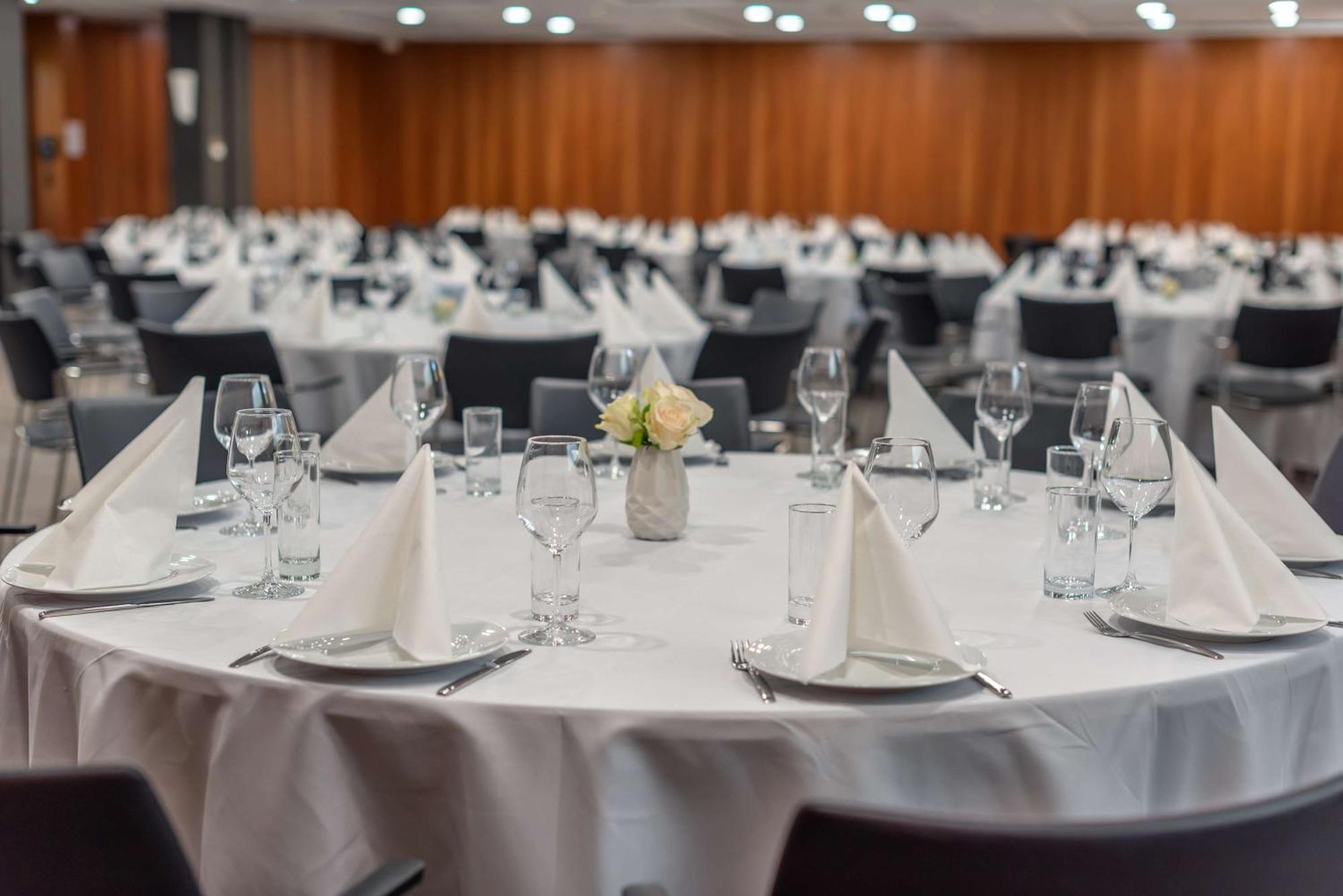 Doubletree By Hilton Paris Bougival Ξενοδοχείο Εξωτερικό φωτογραφία