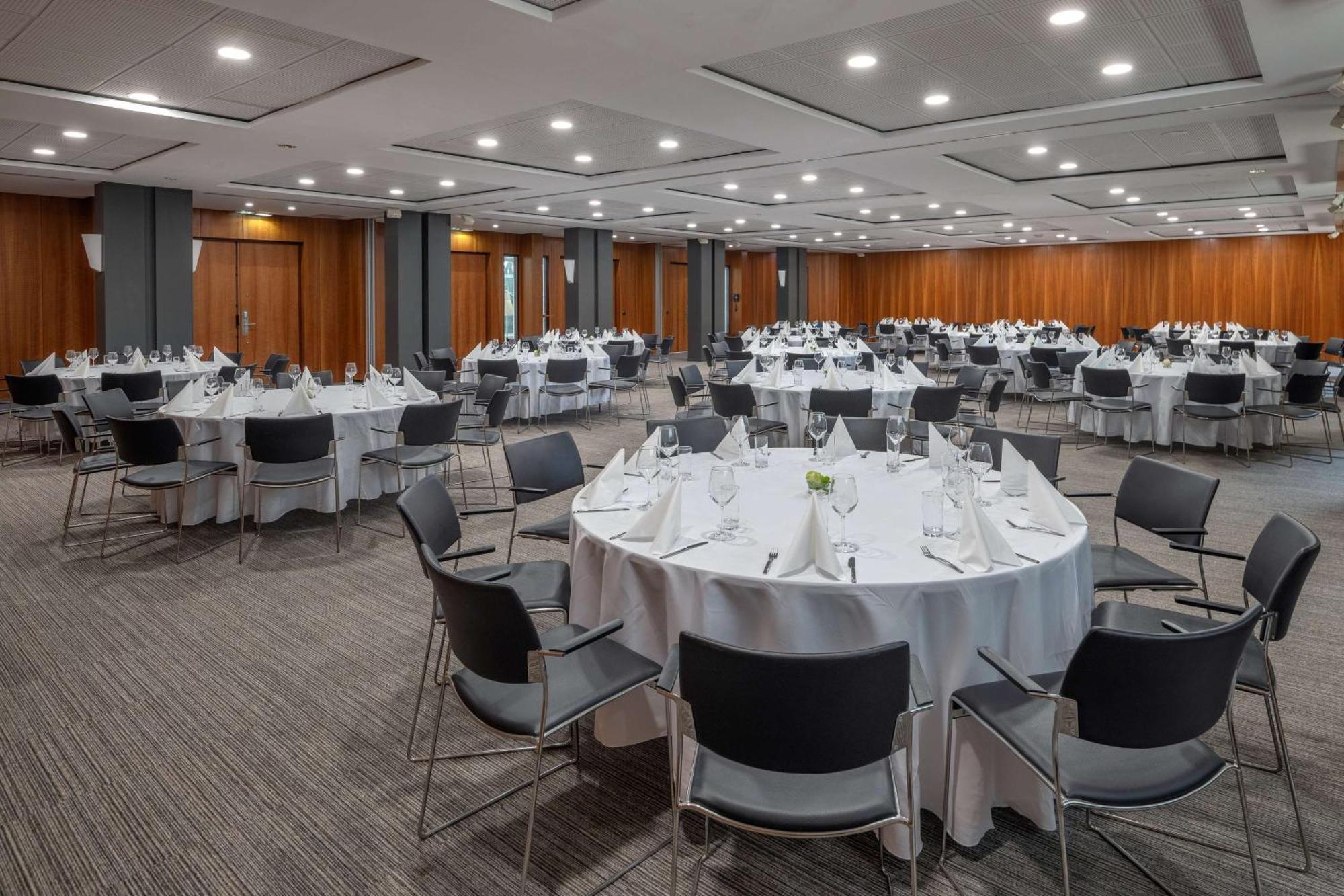 Doubletree By Hilton Paris Bougival Ξενοδοχείο Εξωτερικό φωτογραφία
