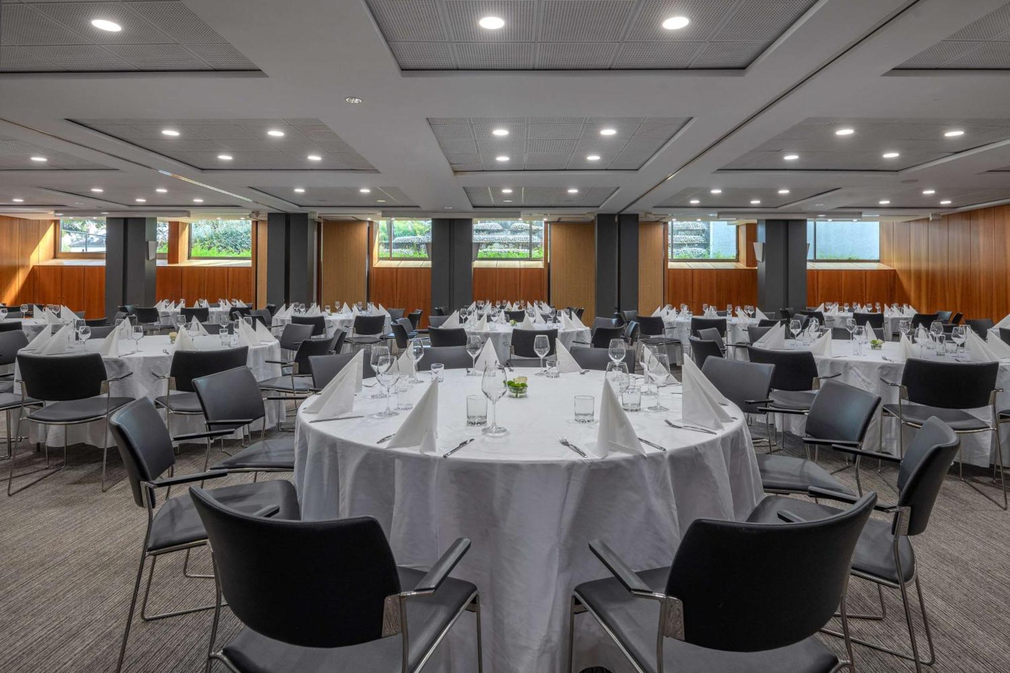 Doubletree By Hilton Paris Bougival Ξενοδοχείο Εξωτερικό φωτογραφία