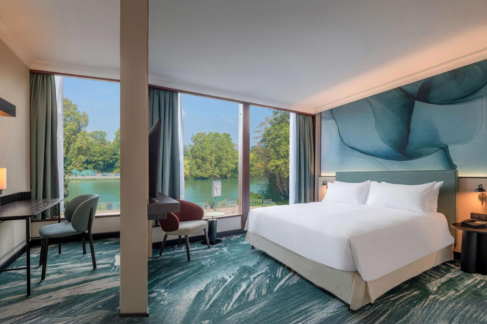 Doubletree By Hilton Paris Bougival Ξενοδοχείο Εξωτερικό φωτογραφία