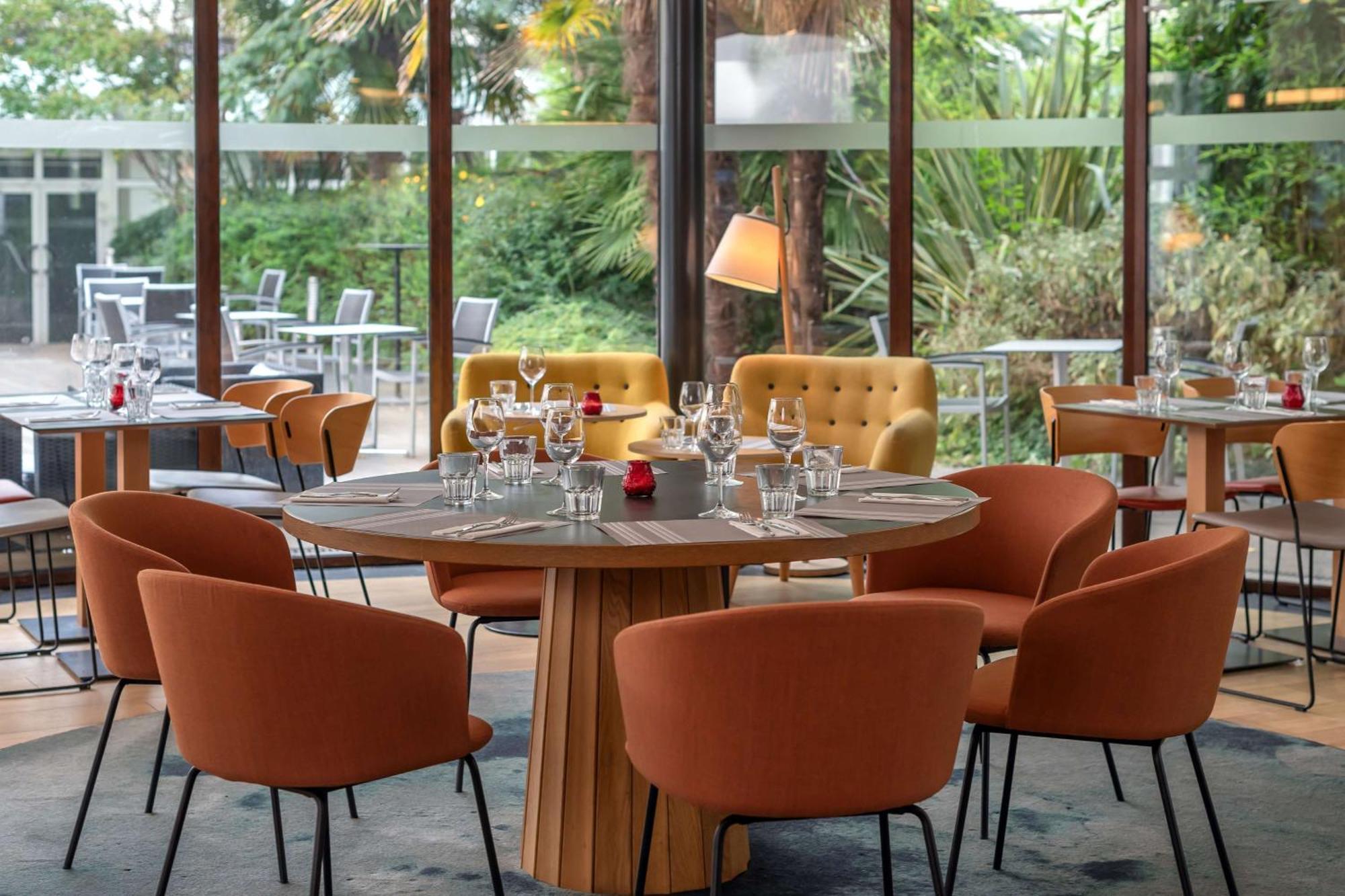 Doubletree By Hilton Paris Bougival Ξενοδοχείο Εξωτερικό φωτογραφία