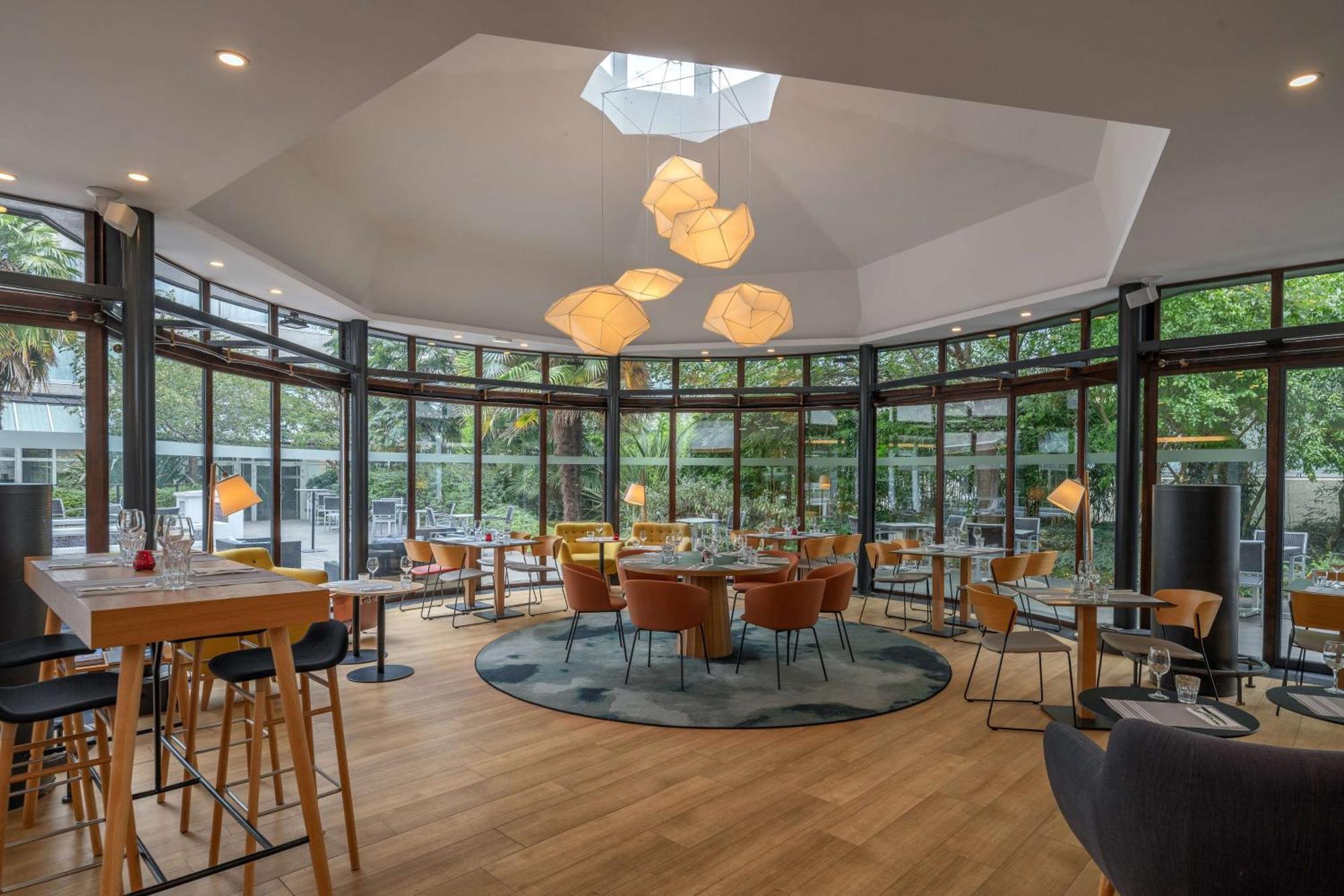 Doubletree By Hilton Paris Bougival Ξενοδοχείο Εξωτερικό φωτογραφία