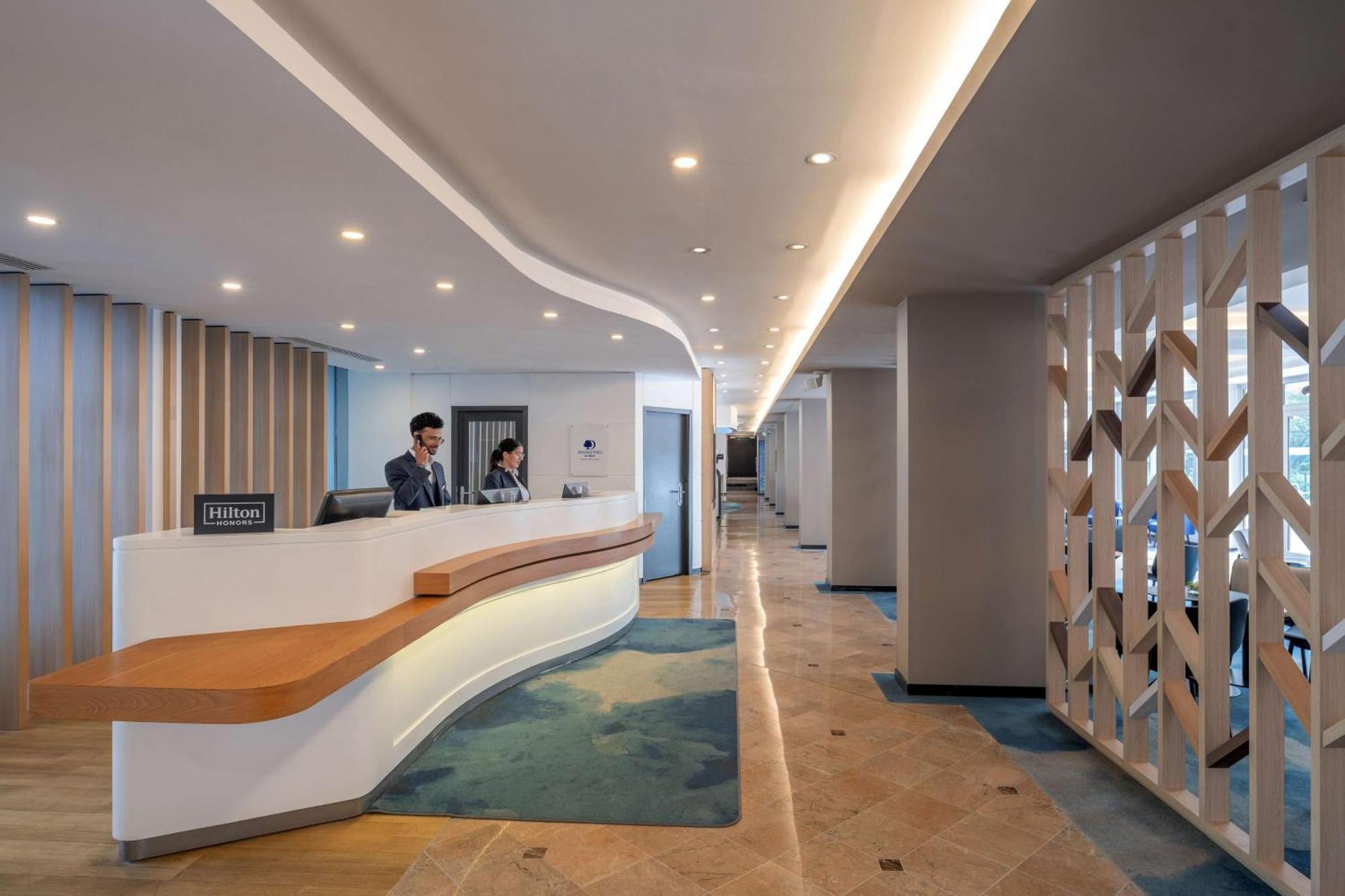 Doubletree By Hilton Paris Bougival Ξενοδοχείο Εξωτερικό φωτογραφία