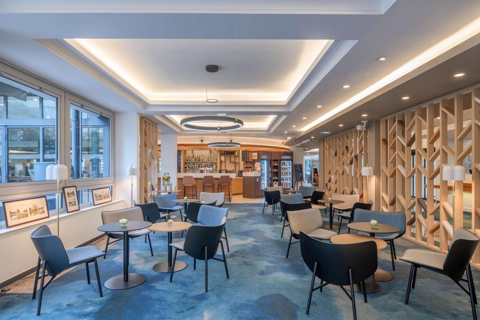 Doubletree By Hilton Paris Bougival Ξενοδοχείο Εξωτερικό φωτογραφία